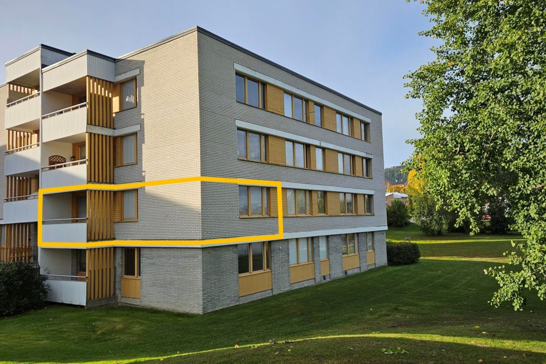 Djupövägen 21 B lgh 1005, ommålning pågår
